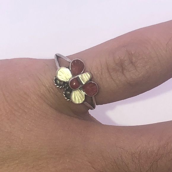 Vtg Sterling Coral MOP Butterfly Ring No Stamp - Tested Silver Sz 5.75 - Picture 4 of 5
